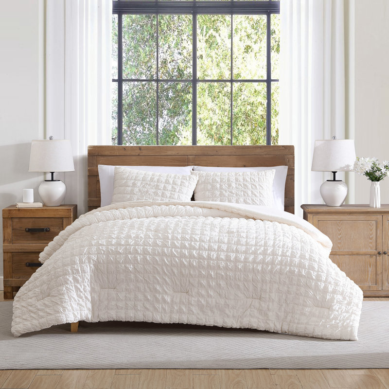 Luca 3-Piece Seersucker Grid Cotton-Rich Comforter Set, Coconut Milk, King Comforter + 2 King Shams