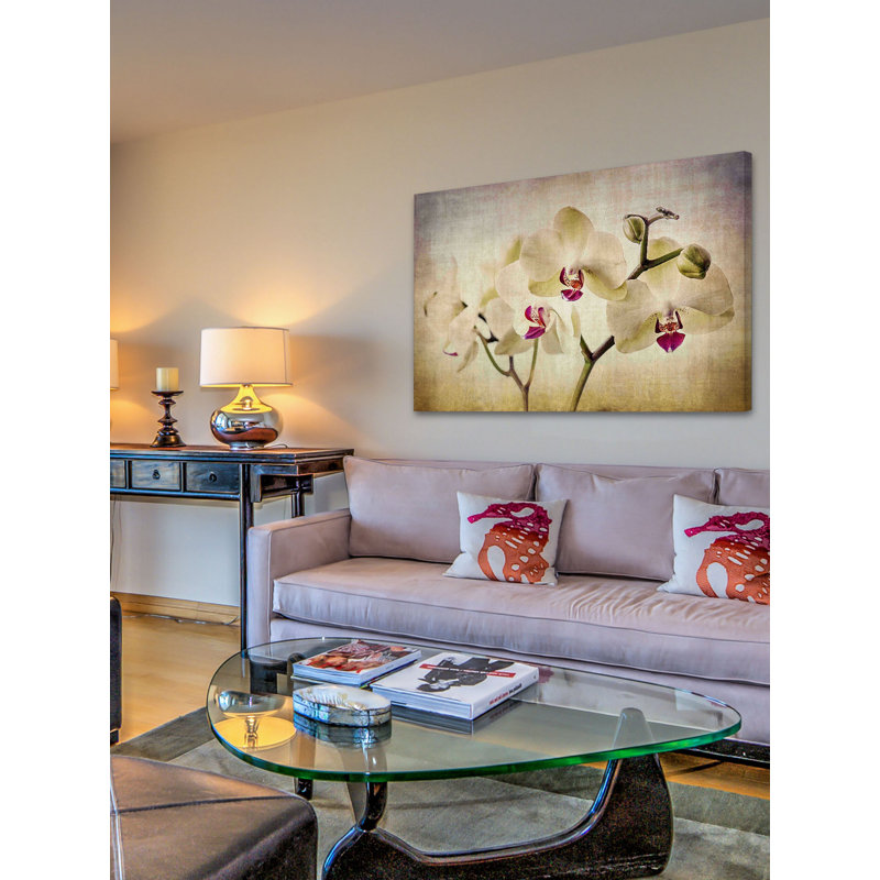 «Pale Orchids Wide» par Honey Malek - impression sur toile tendue, H 8 po x l 12 po x P 1,5 po