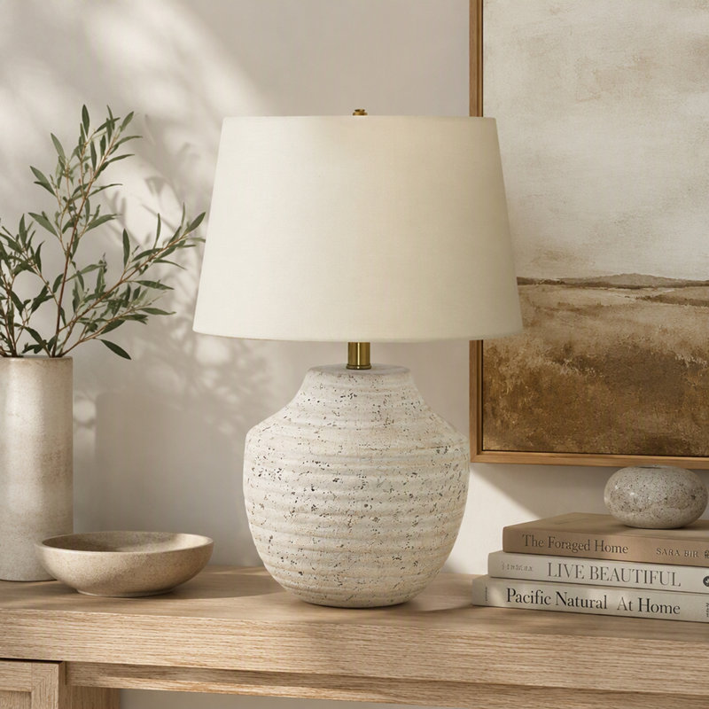 Lighting, lampe de table h 20 po, structure en béton crème, abat-jour ivoire / crème, style moderne, Beige