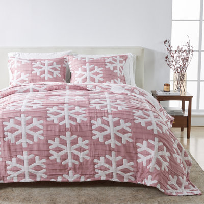 Reversible Snowflake Quilt Set