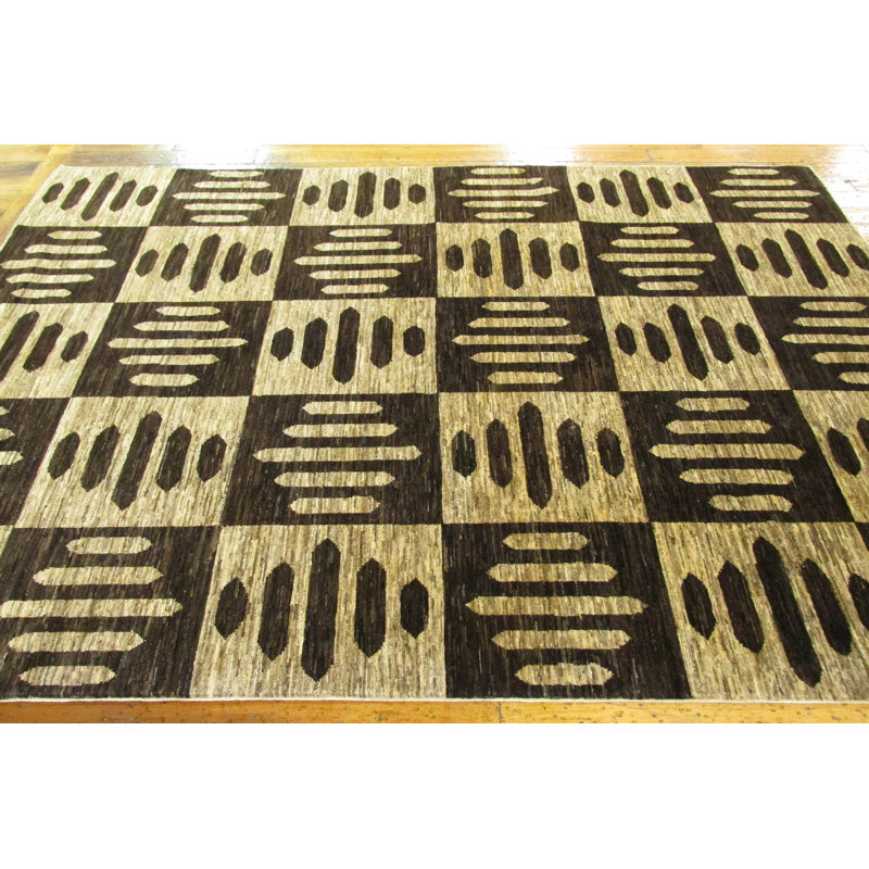 Tapis en laine beige 5 pi 8 po x 7 pi 11 po one-of-kind noué la Nash