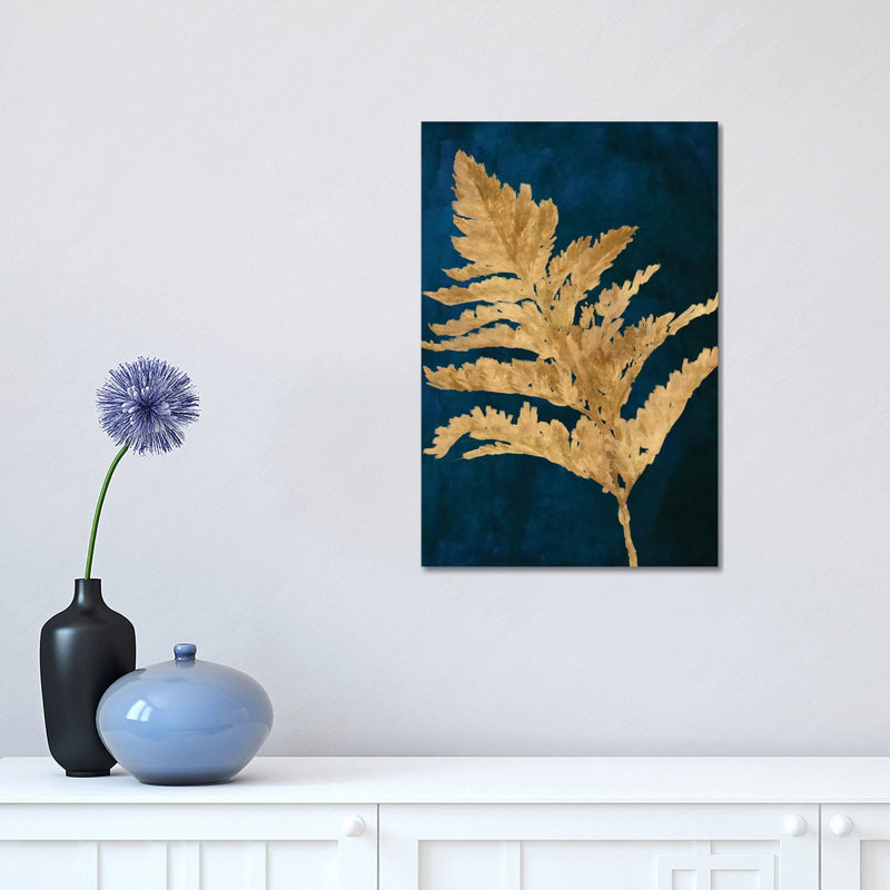 «Gold Leaves on Navy I» par Lanie Loreth, reproduction d'art sur toile tendue, H 18 po x l 12 po x 1,5 po