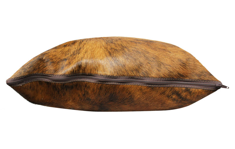 Housse de coussin en cuir de vache authentique Brindle, H 20 po x l 22 po