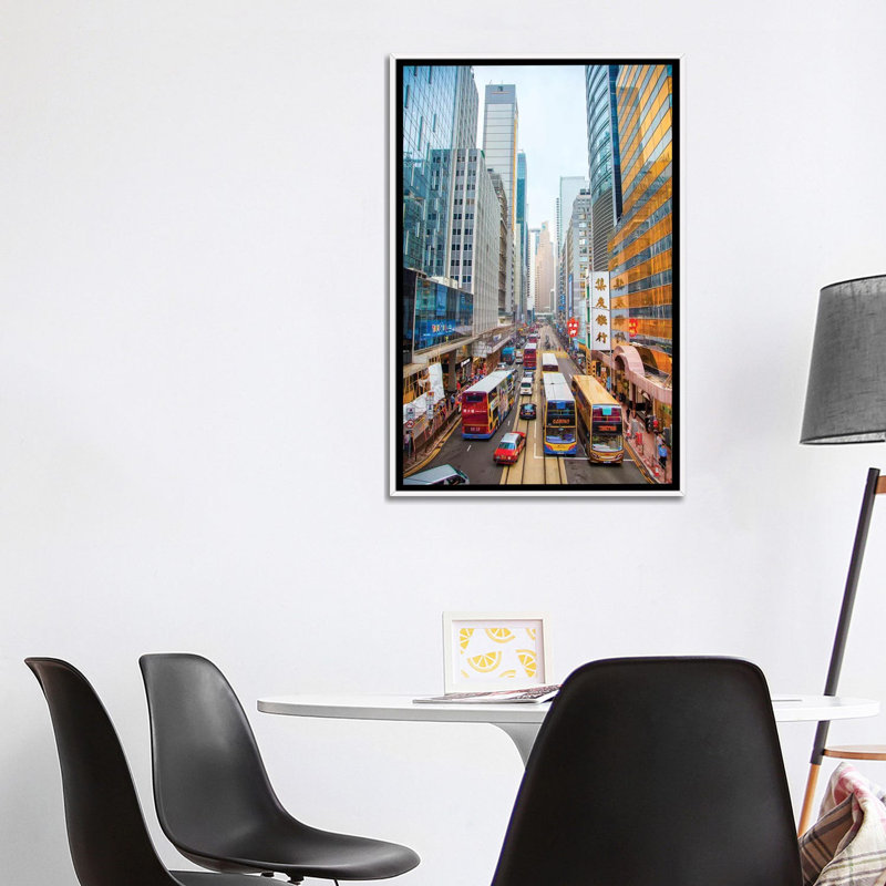 "Hong Kong I" par Ben Heine-reproduction de photo, H 40 po x l 26 po x P 1,5 po, Toile blanche encadrée, Pas de tapis
