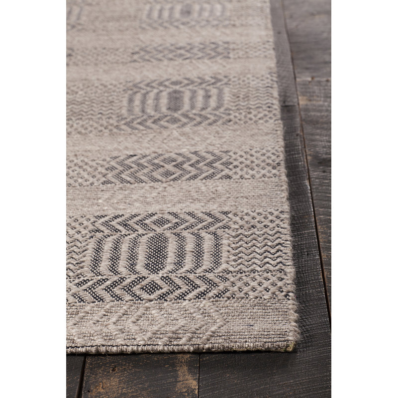 Salona Patterned Handmade Black/Gray Wool Area Rug, Rectangle 7'9" x 10'6"