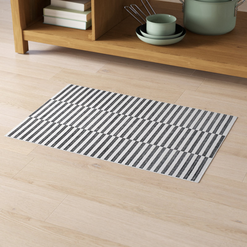 Falko Striped Indoor / Outdoor Rug, Rectangle 2' x 3'