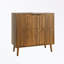 Armoire avec 2 portes et pieds robustes