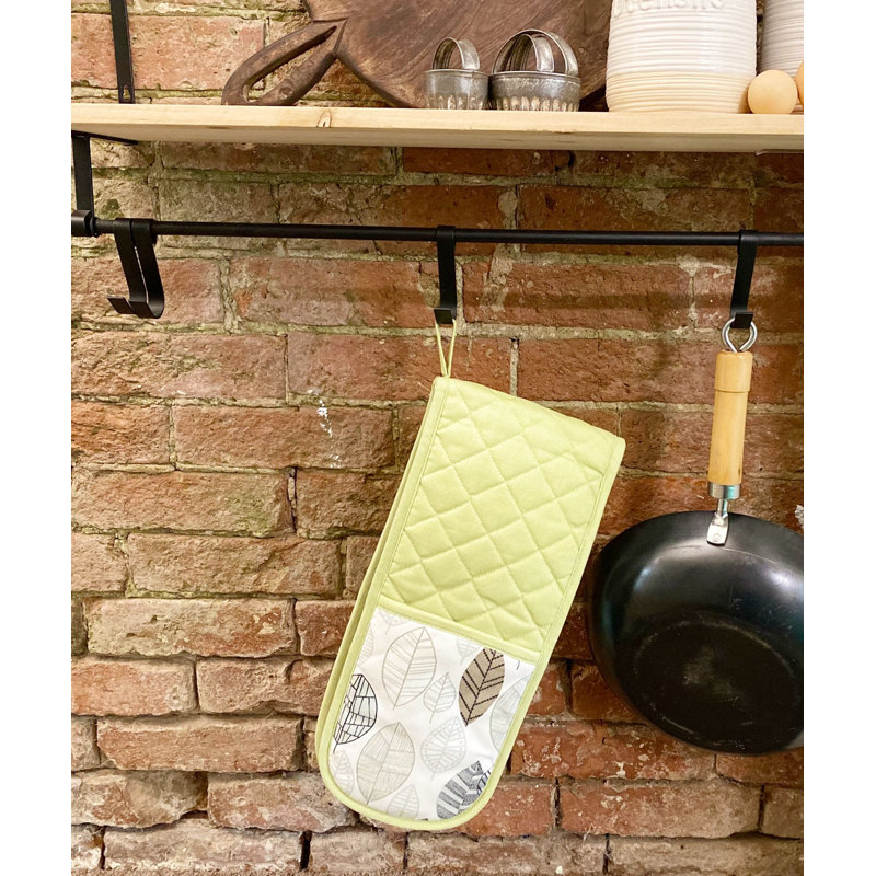 ClassicLiving Floral Cotton Oven Mitt