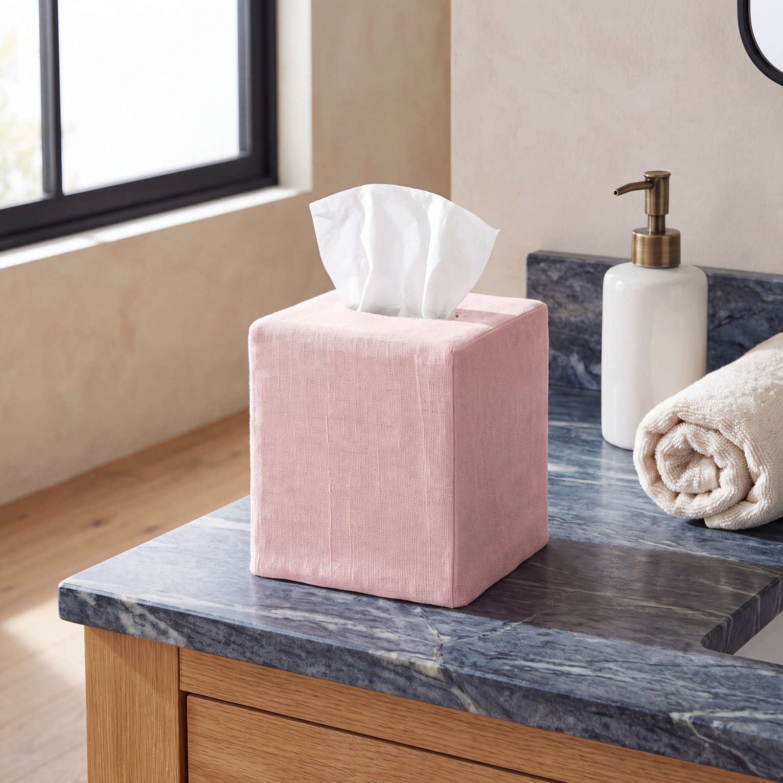 Stonewashed Linen Tissue Box Cover, Dogwood