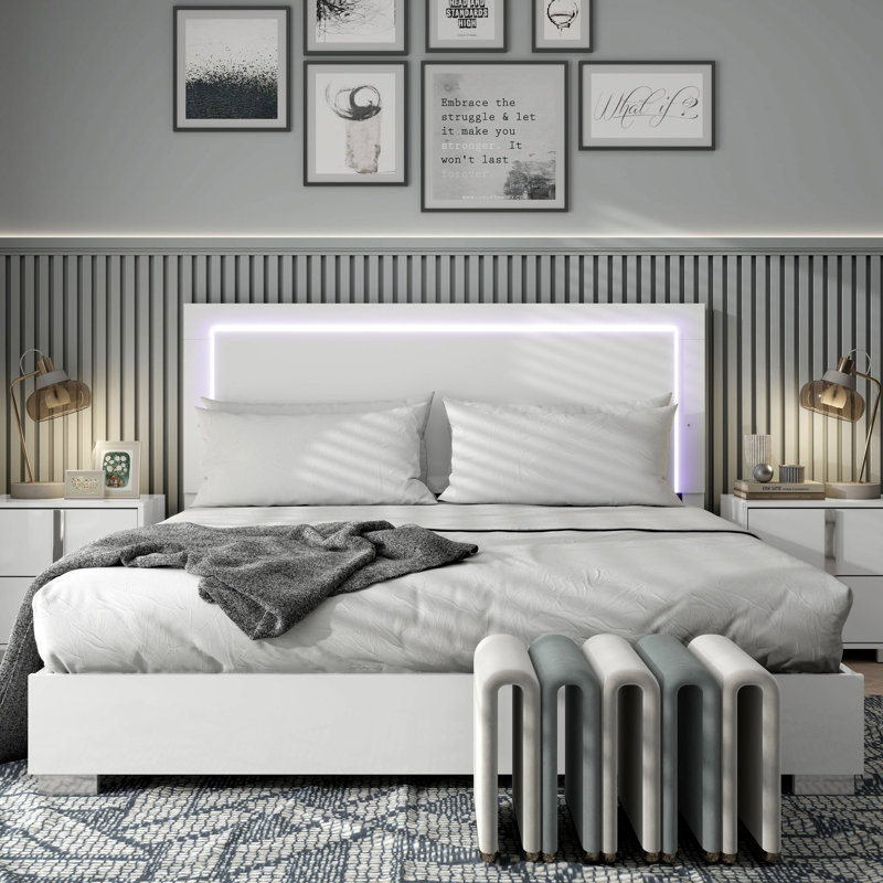 Duckworth Bed, White, Queen