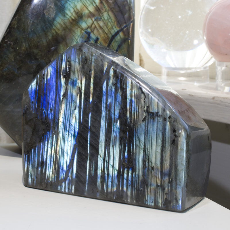 Sculpture Labradorite