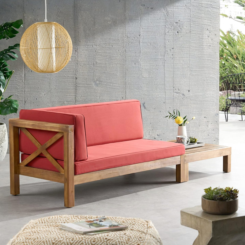 Table basse en bois rouge et bois, coussins d'extérieur à eau, structure, 56,84 po de largeur, 29,50 po
