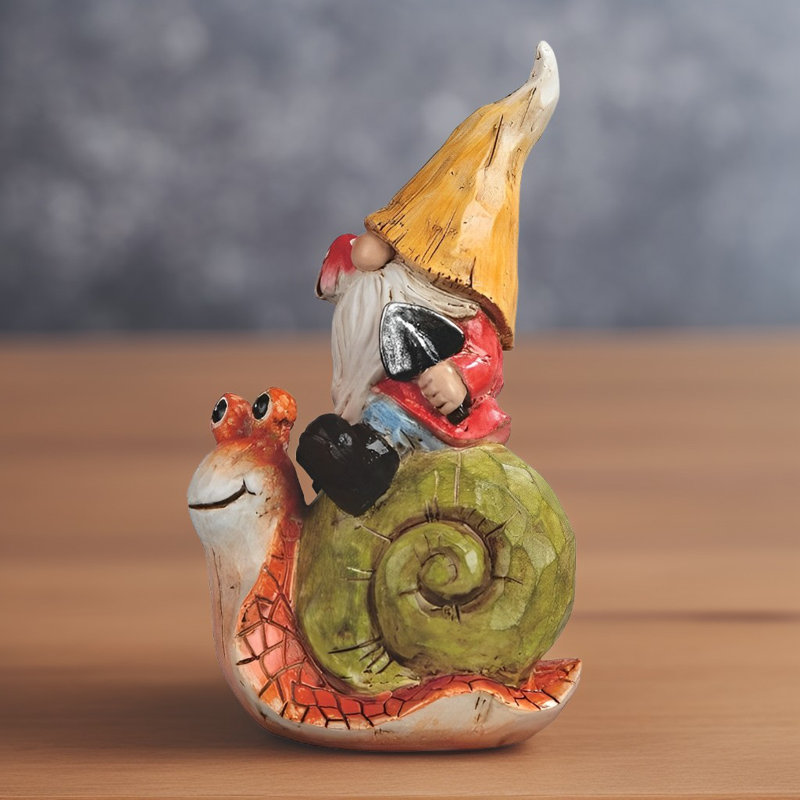 Figurine gnome 7,5 "sur escargot