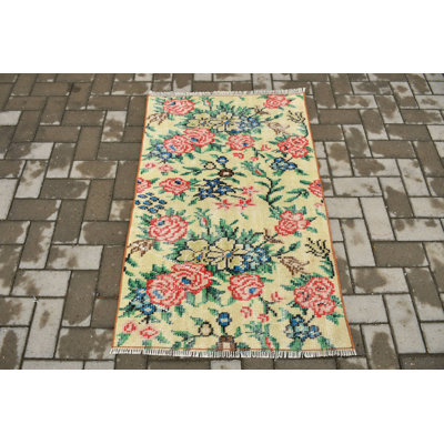 Tapis turc vintage fait à la main avec un motif botanique parfait pour le hall d'entrée ou le salon