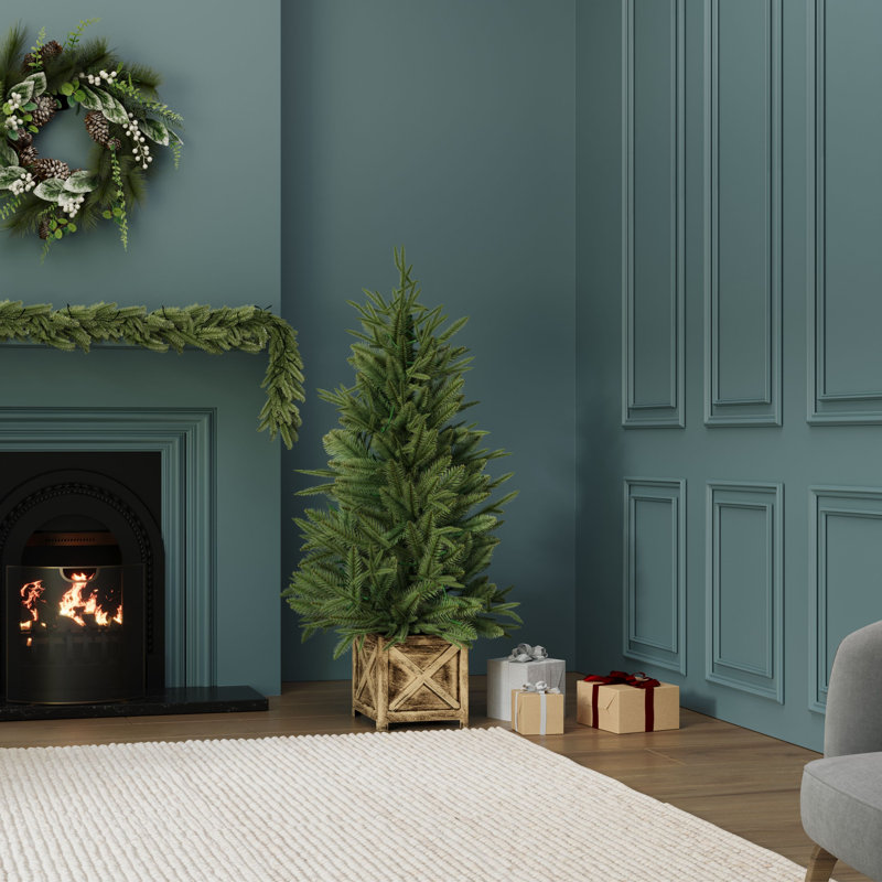 Luxury 123 H Pre-lit Christmas Tree