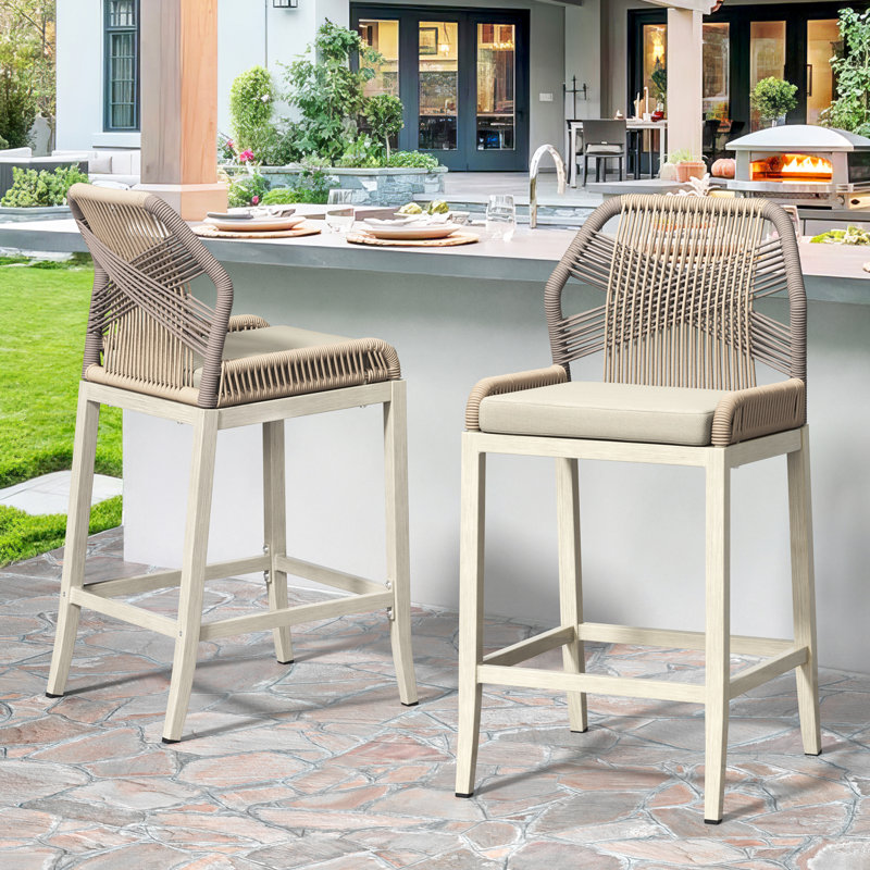 Tabouret de bar d'extérieur 28 po avec coussin Khadijo, Cream, 2, Crème / crème