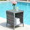 Table basse d'extérieur avec 1 table basse en verre trempé transparent pour les rassemblements de patio et les réceptions dans la cour