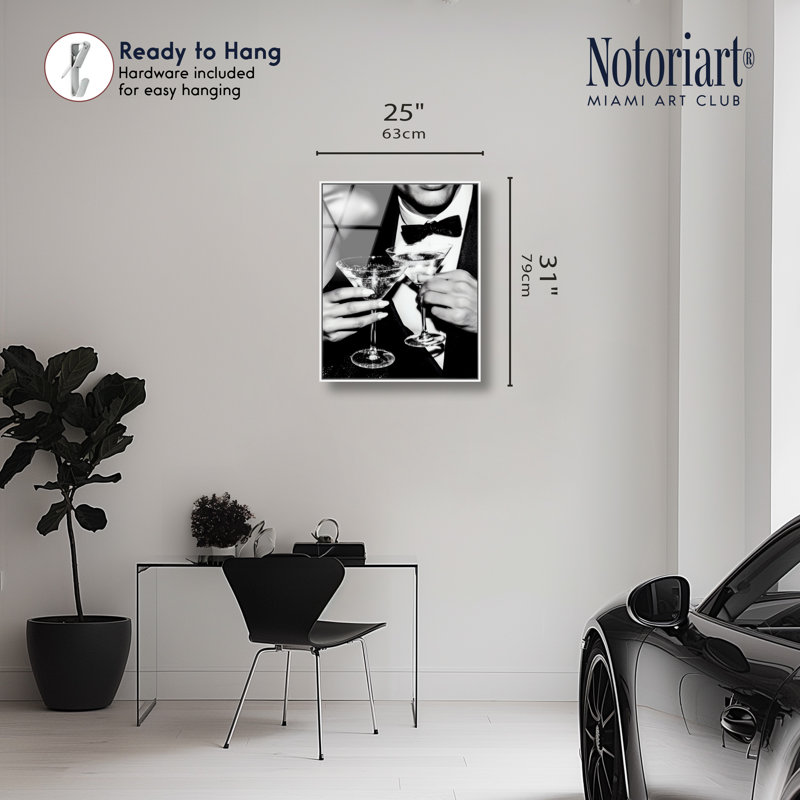 "Formal Affair", impression murale encadrée par Notoriart, cadre blanc, 24 x 30, 31"H x 25"W, White Frame