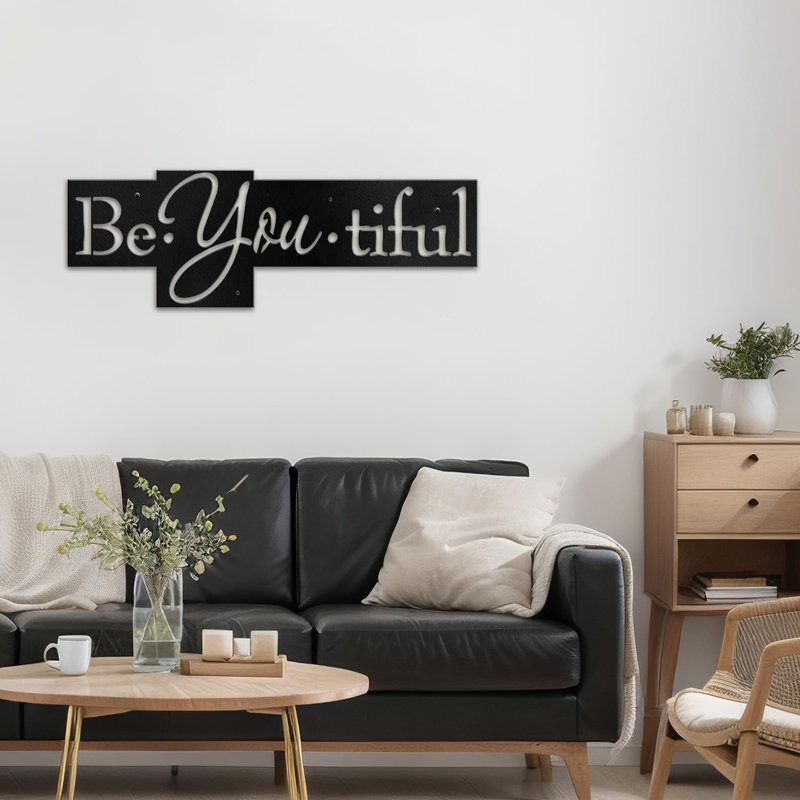 Be Be Be Beautiful - Inspirational Text Words Sculpture murale en métal doré noir, H 4 po x l 12 po x P 0,05 po, Noir