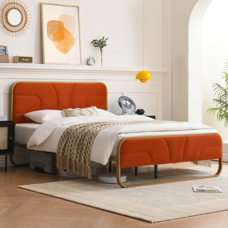 Nelsie Upholstered Platform Bed with Velvet Tufted Headboard