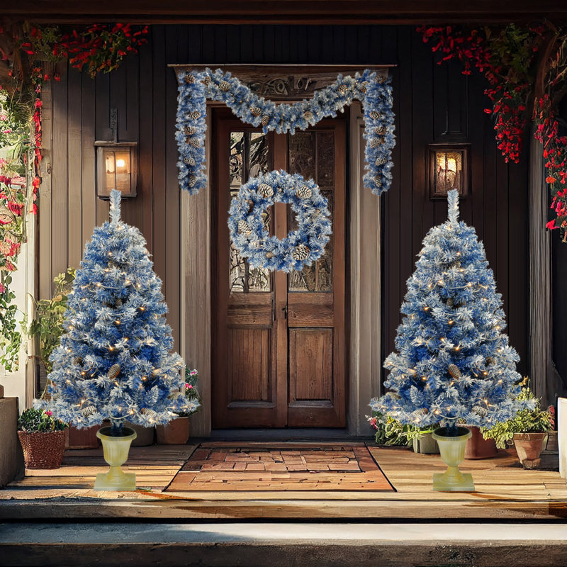 Ensemble de sapin de Noël artificiel pré-éclairé 4 pièces, guirlande, couronne et ensemble de 2 arbres d'entrée avec lumières DEL et arbre de Noël