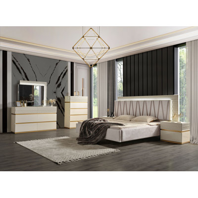 Delfano     Bedroom Set Made With Wood