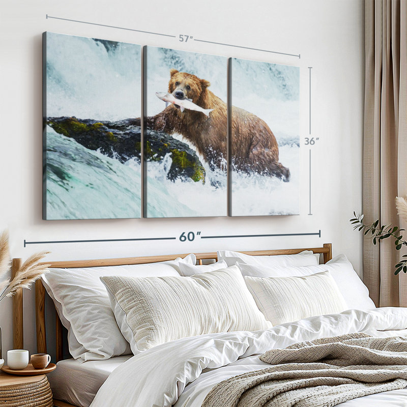 «Simple Bear Fishing» sur toile, H 36 po x l 57 po