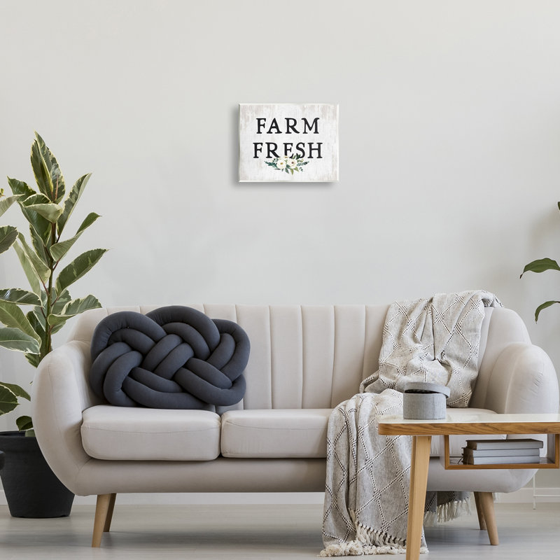 «Farm Fresh with Roses», art mural par lettres et lignes