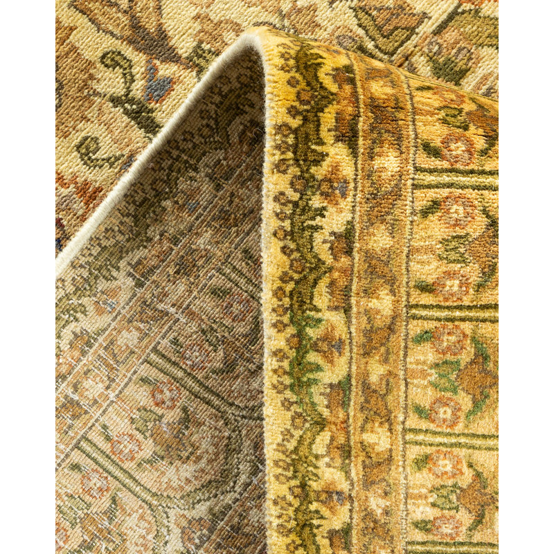 Classic One-of-a-Kind 7' 10" X 9' 10" Hand Knotted Area Rug
