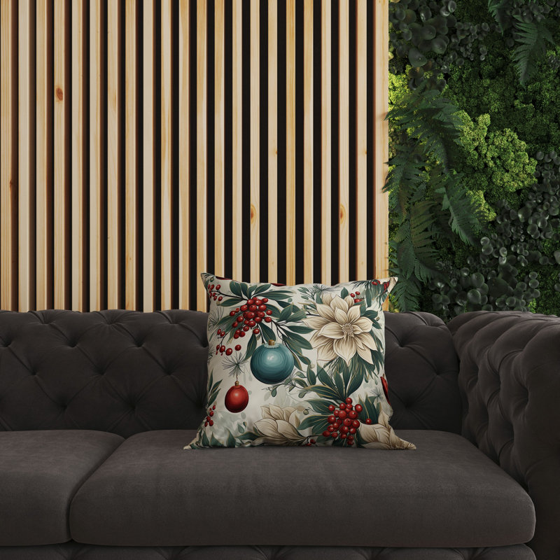Coussin Festive Flurries, Floral beige / rouge / vert, H 20 po x l 20 po