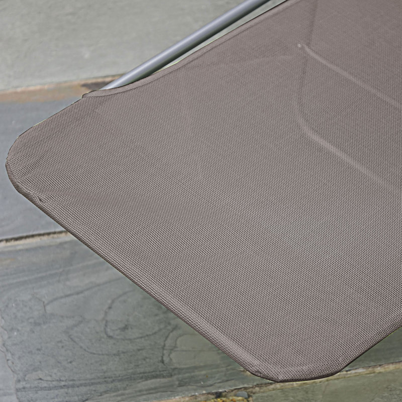 Outdoor Folding Chaise Lounge Chair Tanning Chair With Reclining Back, Brown