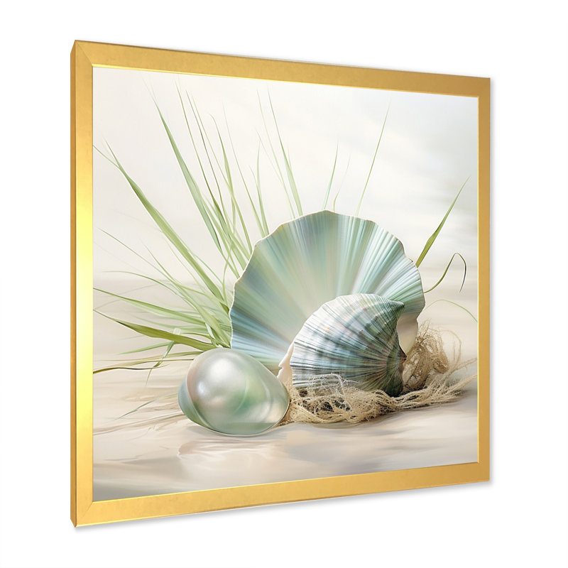 Clam Underwater Serenity - Animals Wall Art Prints, H 30 po x l 30 po x P 1 po, Cadre doré à une seule photo