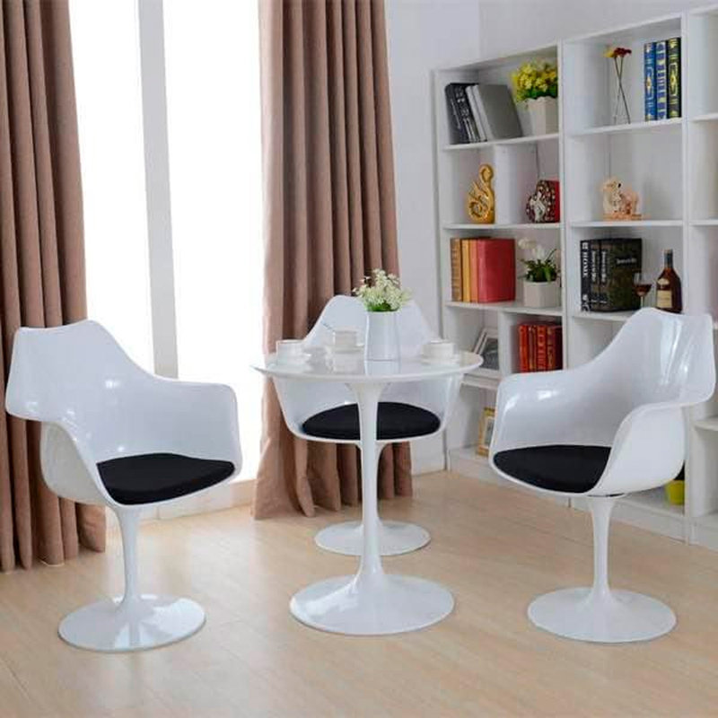 Chaise avec accoudoirs en tissu Dorfman, Noir