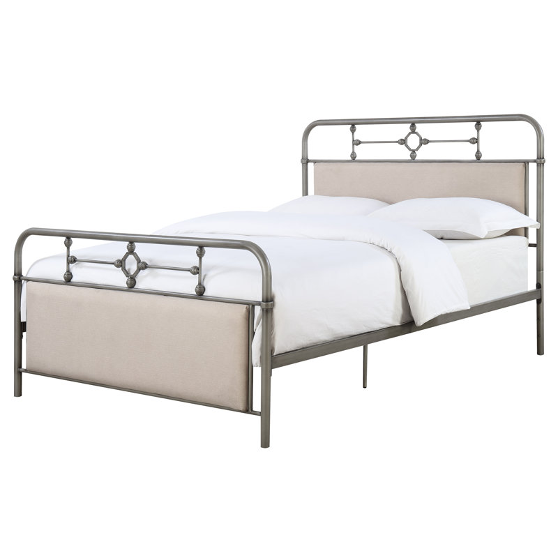 Grand lit standard tapissier Goldene