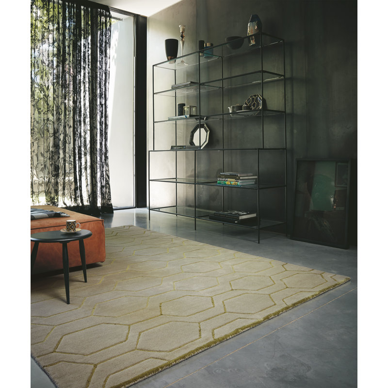 Arris Geometric Area Rug in Gray/Yellow, Rectangle 6'7" x 9'2"