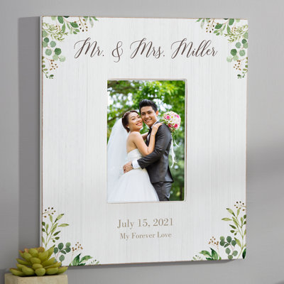 Laurels Of Love White Matte Picture Frame