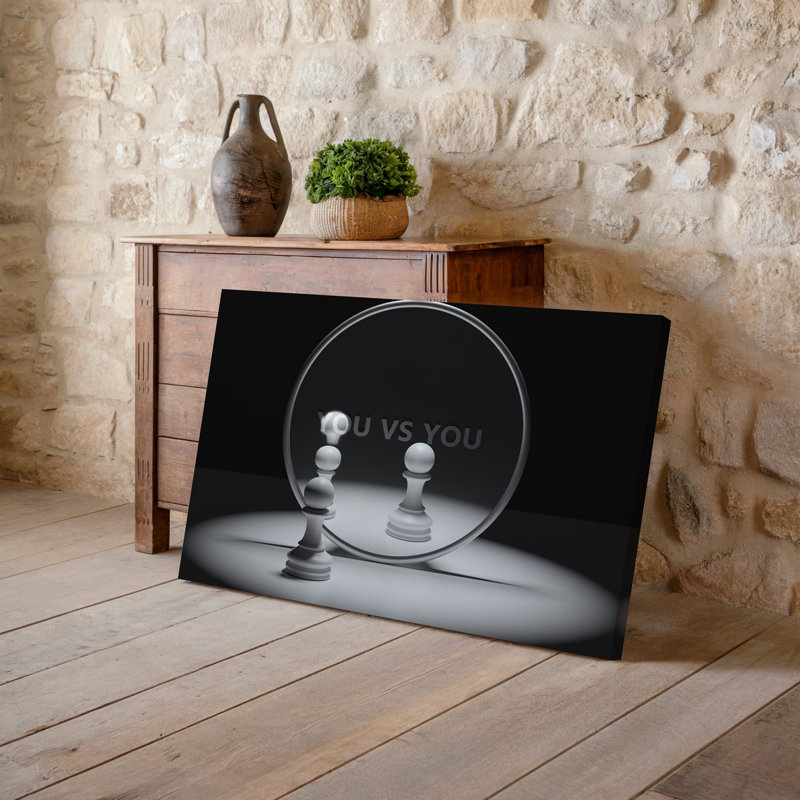 Toile, une scène minimaliste avec un fond sombre réfléchissant et un art mural, grand miroir circulaire au centre de la toile