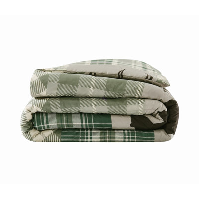Mossy Oak Bear Patchwork Comforter