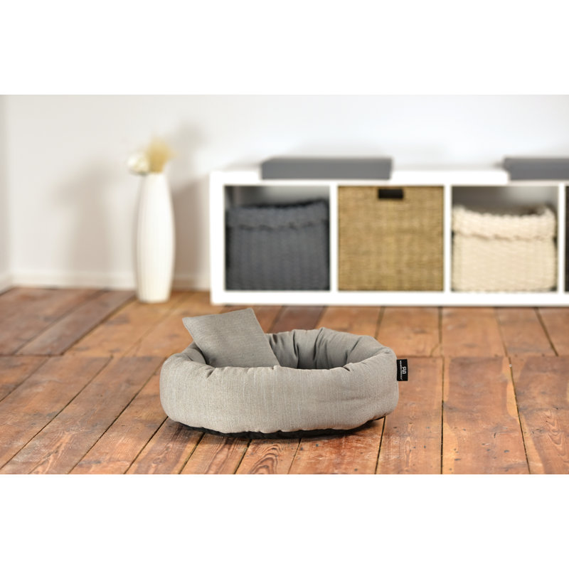 Polyester Pet Bed, Medium (50cm W x 50cm D x 15cm H), Grey