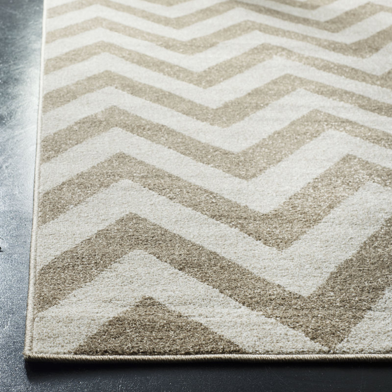 Falstaff Performance Chevron Rug, Rectangle 3' x 5'