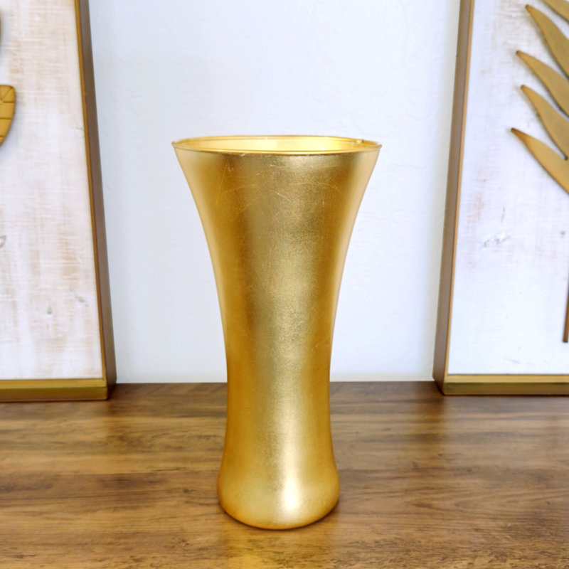 Vase en verre doré massif, Hauteur totale - 11,75 po, Doré