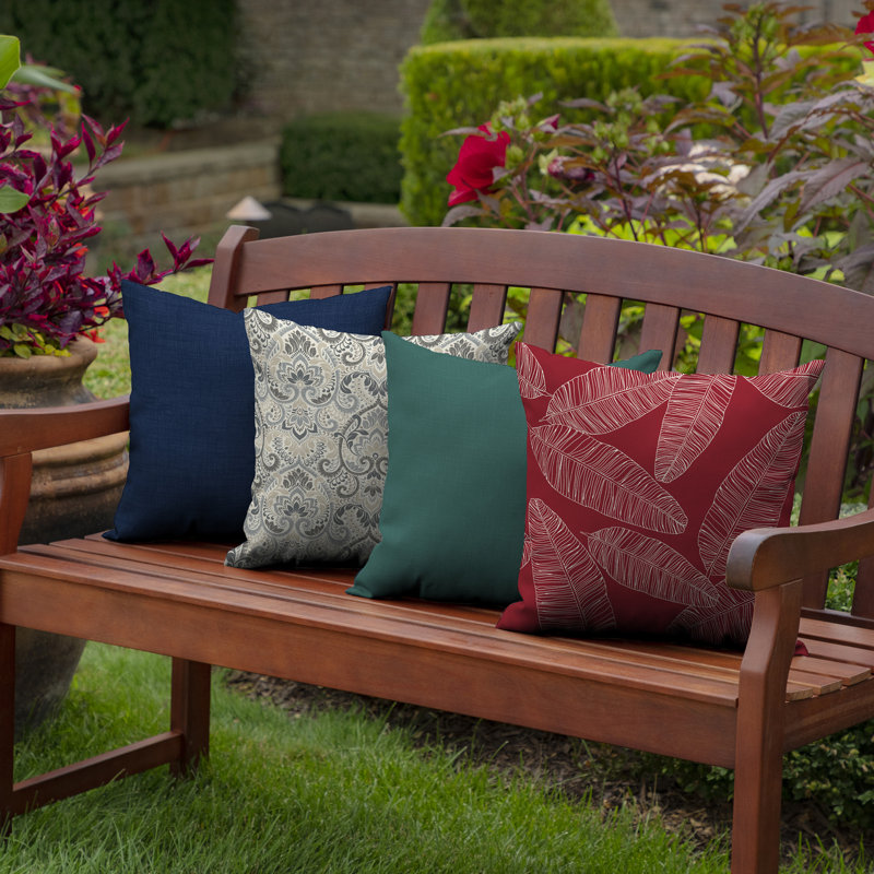 Housse et insert de coussin carré extérieur ARDEN Ruby, Motif floral rouge