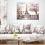 Coussin Eiffel avec imprimé rose et paysage Eiffel