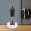 Round Display Pedestal Stand-112309322