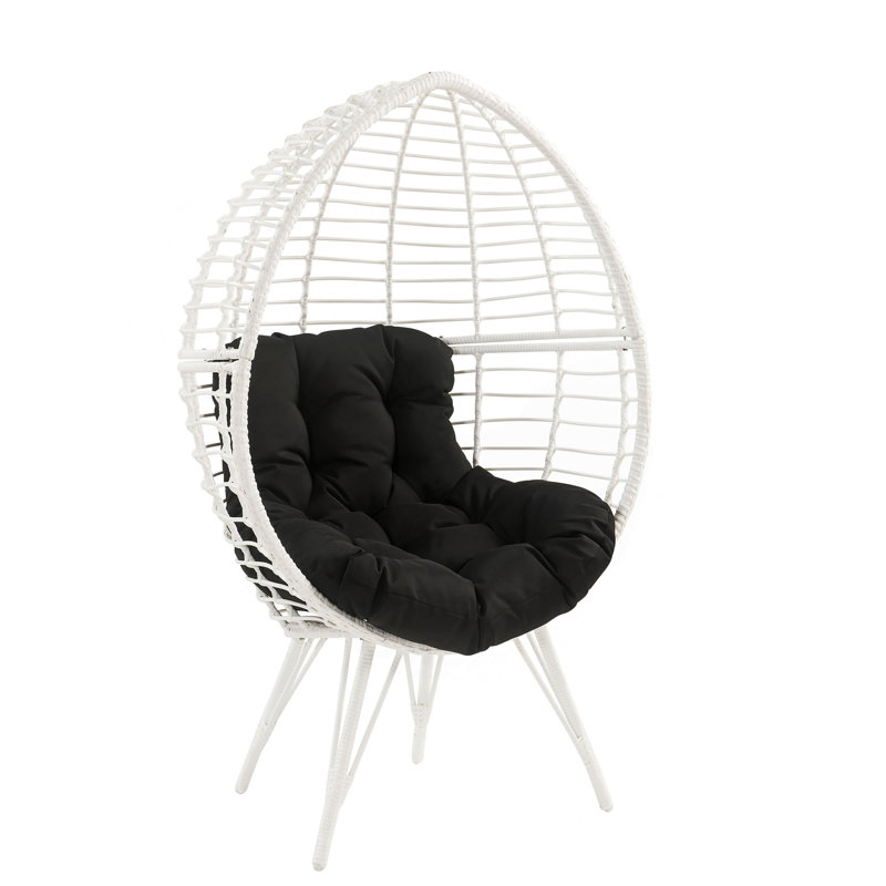 Chaise longue de patio en tissu galvanisé noir et osier blanc