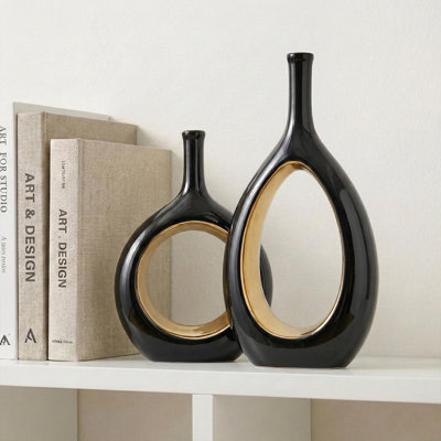 Black Gold Vase