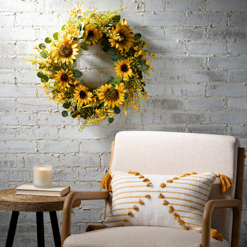 Couronne de tournesol artificielle éclairée en polyester avec eucalyptus, H 24 po x l 24 po x P 5 po