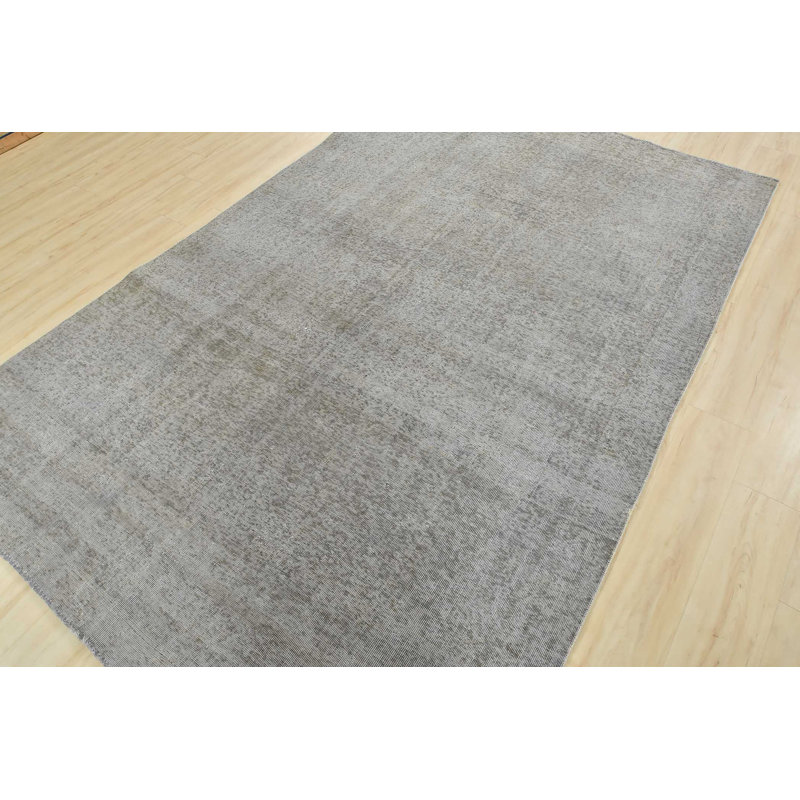 Tapis unique gris de 6 pi 7 po x 9 pi 8 po
