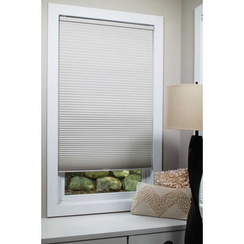 Store alvéolaire horizontal / vénitien sans cordon filtrant la lumière, gris, L 58,5 po x L 72 po