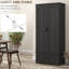 Armoire de rangement de 69 po de hauteur avec garde-manger noir. Offre amplement d'espace avec 4 tablettes et un tiroir. 2 tablettes réglables personnalisables. Surface en grain de bois de style. Inclinaison sécuritaire. L 31,5 po x P 15,75 po. H 68,9 po.